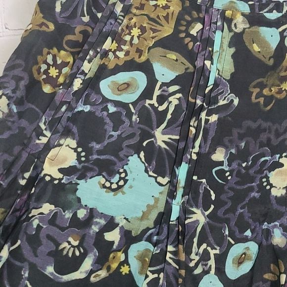 J.JILL Black Silk Flounce Coral Reef Pintuck Pleated Swing Skirt Size 10 - Picture 2 of 8